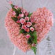 kalp pano karankil ve güller   Ankara uluslararası çiçek gönderme 