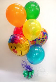 Ankara çiçek satışı  17 adet uçan balon ve küçük kutuda çikolata